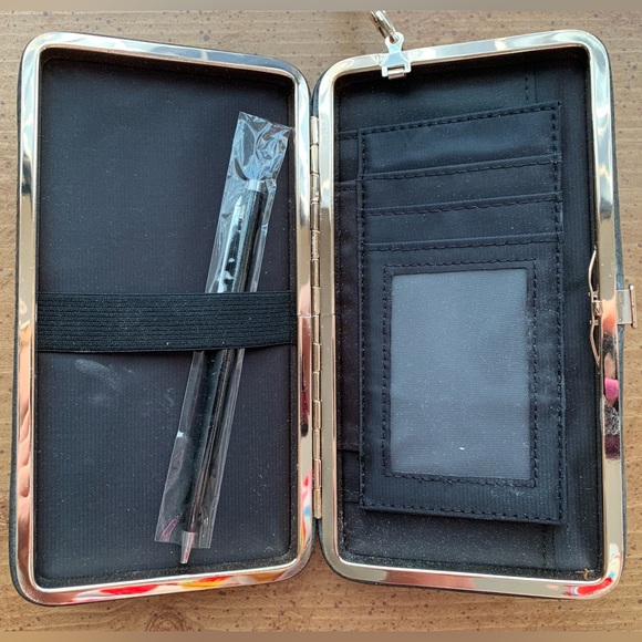 Black Wallet Wristlet With Bow - Picture 3 of 5